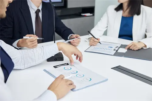 带有春夏秋冬含义的情侣网名